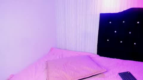 Snapshot of miku_katsuragi chatting on October 8, 2025, 6:22 am miku katsuragi online show from October 8, 2025, 6:22 am