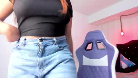 Snapshot of miku_katsuragi chatting on October 25, 2025, 4:31 am miku katsuragi online show from October 25, 2025, 4:31 am