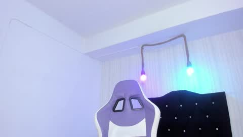   miku katsuragi  online show from February 27, 2026, 2:22 am