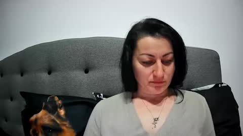 Mikyloveu online show from March 12, 2025, 6:22 pm