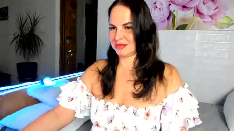 Snapshot of mila_2025 chatting on July 12, 2026, 5:59 pm MILA online show from July 12, 2026, 5:59 pm