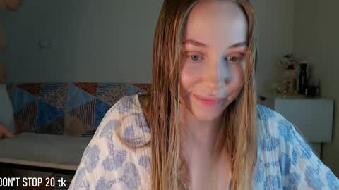 mila_bananaa online show from May 23, 2026, 6:07 am