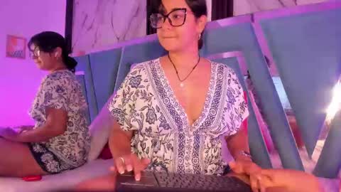 Camila online show from March 8, 2025, 7:09 pm