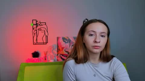 mila_glow online show from October 6, 2025, 7:11 pm