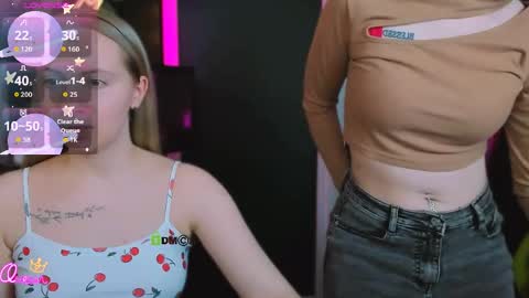 mila_glow online show from April 10, 2026, 6:56 pm