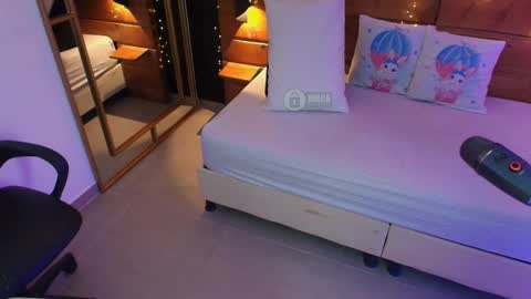 Milena  online show from September 15, 2025, 11:10 am