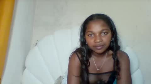 Snapshot of mila_lunah chatting on May 13, 2026, 2:36 pm mila_lunah online show from May 13, 2026, 2:36 pm