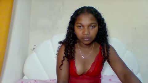 Snapshot of mila_lunah chatting on May 19, 2026, 1:44 am mila_lunah online show from May 19, 2026, 1:44 am