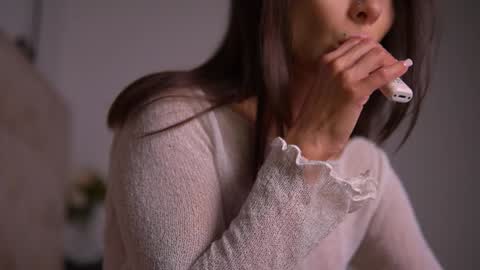 Snapshot of mila_may_ chatting on December 21, 2024, 2:52 am mila may online show from December 21, 2024, 2:52 am