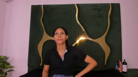mila_petiteasm online show from July 21, 2026, 12:29 pm