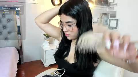mila_quin online show from May 28, 2026, 7:55 pm