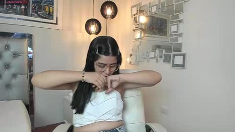 mila_quin online show from May 31, 2026, 12:12 pm