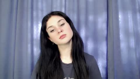 Snapshot of mila_rossee chatting on July 26, 2026, 4:25 pm Mila online show from July 26, 2026, 4:25 pm