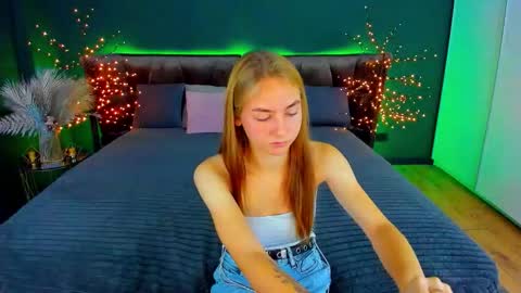 Milla online show from September 11, 2025, 5:51 am