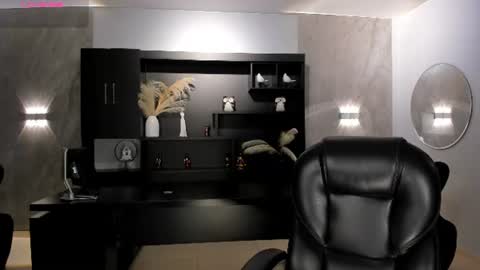 Snapshot of milacoleman chatting on June 11, 2026, 3:59 am Mila online show from June 11, 2026, 3:59 am