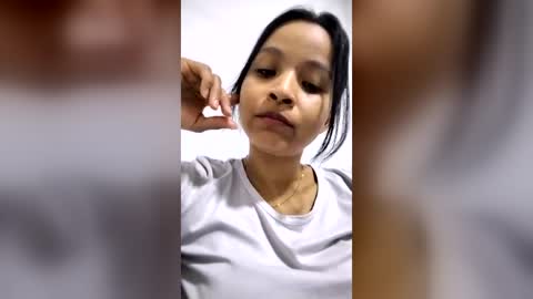 miladiosa online show from July 28, 2026, 11:39 am