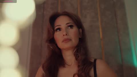 Snapshot of miladystarlight chatting on September 27, 2025, 9:53 pm online show from September 27, 2025, 9:53 pm