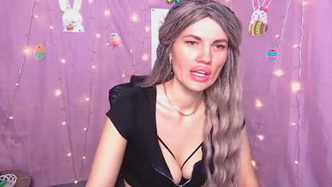 Snapshot of milaloona chatting on April 1, 2026, 7:09 am Milaloona online show from April 1, 2026, 7:09 am