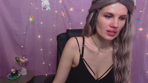 Snapshot of milaloona chatting on April 4, 2026, 6:33 am Milaloona online show from April 4, 2026, 6:33 am