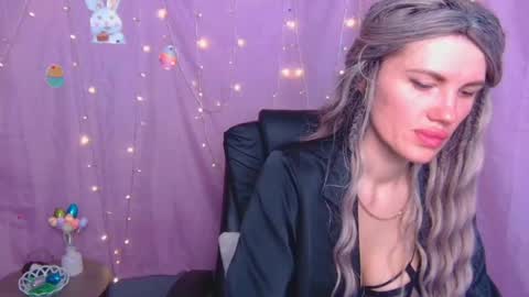 Snapshot of milaloona chatting on April 11, 2026, 6:51 am Milaloona online show from April 11, 2026, 6:51 am