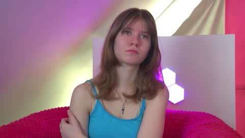 Mila online show from March 9, 2026, 6:28 am