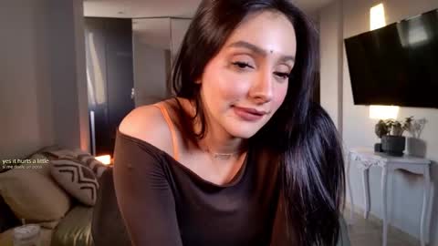 milana online show from March 19, 2026, 10:58 pm