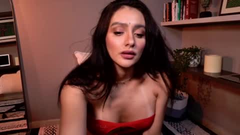 milana online show from April 20, 2026, 11:28 pm