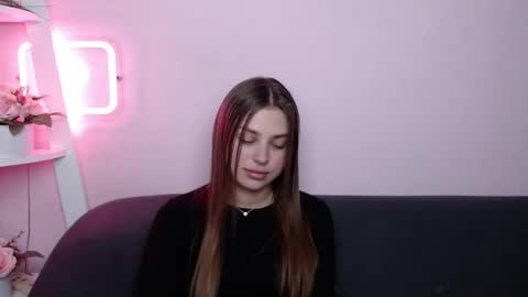 milanaangelas online show from April 18, 2026, 4:55 pm