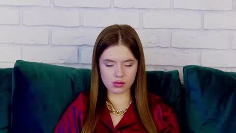 MilanaBalmain online show from January 29, 2025, 11:14 pm