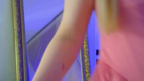 MilanaBalmain online show from March 10, 2025, 5:11 am