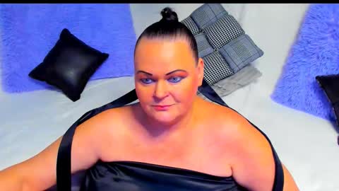 Lana online show from November 29, 2025, 1:25 pm