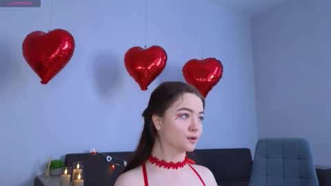 milanakowall online show from February 14, 2026, 6:32 am