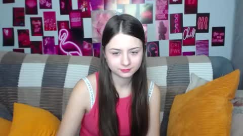 milanaroz online show from February 9, 2025, 5:50 am