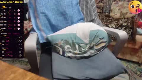 Snapshot of milanasvethoney chatting on September 10, 2025, 7:47 pm Luna-- link in bio online show from September 10, 2025, 7:47 pm