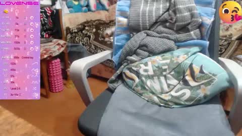 Snapshot of milanasvethoney chatting on October 10, 2025, 4:06 pm Luna-- link in bio online show from October 10, 2025, 4:06 pm