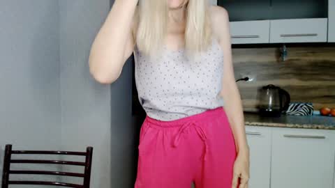 Milena online show from January 17, 2025, 1:57 am