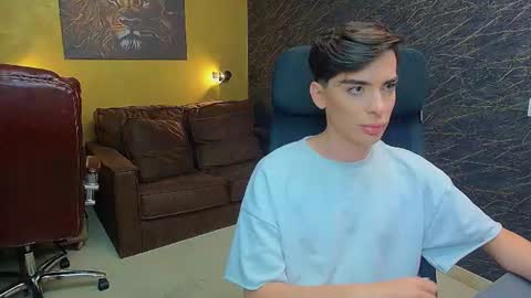 Snapshot of milandash chatting on July 21, 2026, 7:11 am MilanDash online show from July 21, 2026, 7:11 am