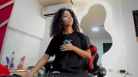 milanx2 online show from January 19, 2025, 1:43 am