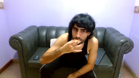 milanzaire online show from December 4, 2024, 2:09 am