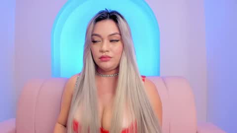 Snapshot of milaowens chatting on April 23, 2026, 12:29 pm Sexy Mila online show from April 23, 2026, 12:29 pm