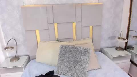 Cami  online show from July 16, 2026, 12:33 pm