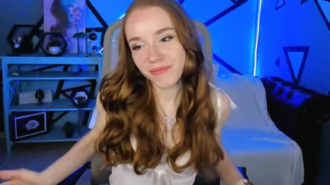 Mila online show from May 15, 2026, 5:25 am