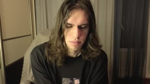 Mila online show from February 9, 2026, 4:22 pm