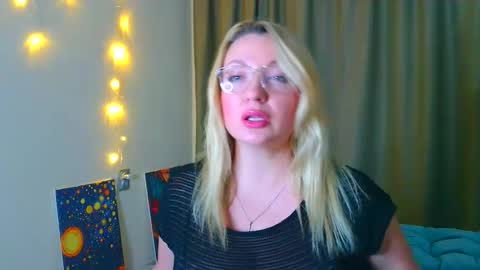 milasmille online show from October 20, 2025, 11:05 pm