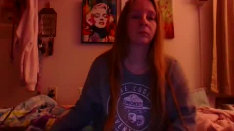 Snapshot of milastoned chatting on April 20, 2026, 11:35 am Mila online show from April 20, 2026, 11:35 am