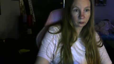 Snapshot of milastoned chatting on April 22, 2026, 3:46 pm Mila online show from April 22, 2026, 3:46 pm