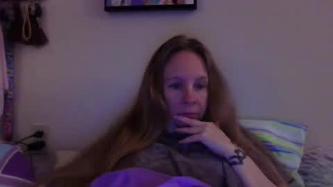 Snapshot of milastoned chatting on April 27, 2026, 1:53 pm Mila online show from April 27, 2026, 1:53 pm