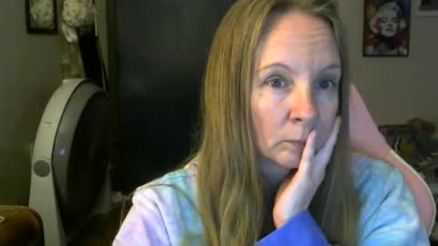 Snapshot of milastoned chatting on May 3, 2026, 5:13 am Mila online show from May 3, 2026, 5:13 am