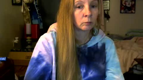 Snapshot of milastoned chatting on May 10, 2026, 2:06 am Mila online show from May 10, 2026, 2:06 am