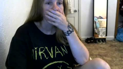 Snapshot of milastoned chatting on July 26, 2026, 1:07 pm Mila online show from July 26, 2026, 1:07 pm